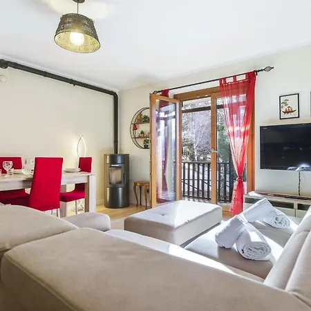 Hostdomus - La Chapelle Apartment Sauze D'Oulx