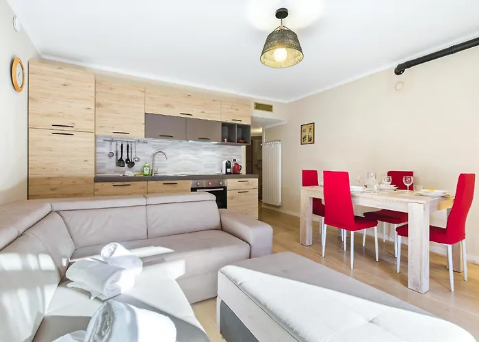 Hostdomus - La Chapelle Apartment Sauze D'Oulx